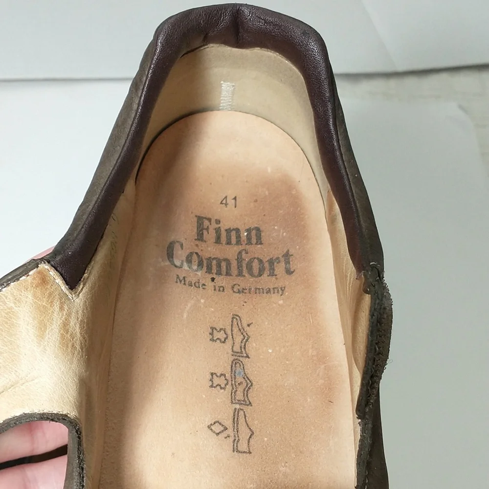 LIKE NEW Finn Comfort Men’s Prevention Line Nubuck Sandal, Euro‎ 41, US 8, Brown